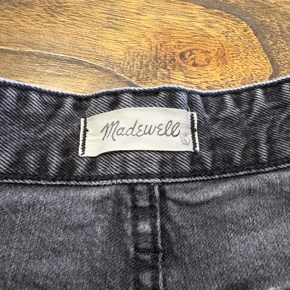 Madewell High-Waist Black Denim Cut-Off Shorts - Picture 3 of 4